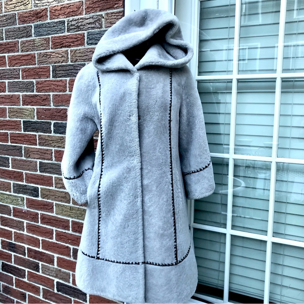 Sheepskin Fur Hooded Women's Coat. - Picture 4 of 14